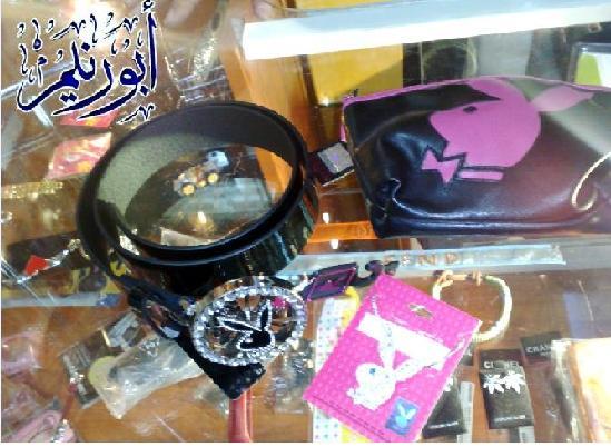 :	Play Boy7.jpg
: 1145
:	47.3 