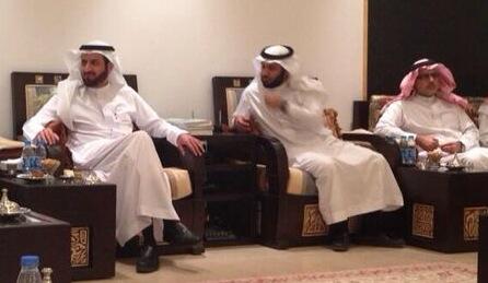 :	BVYuZWQIEAAOHbE.jpg
: 433
:	18.0 